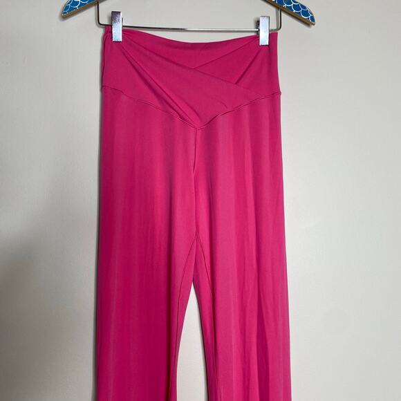 AERIE OFFLINE Pink Real Me High Waisted Crossover Flare Leggings Size Large - Picture 3 of 11